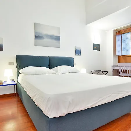 Guesthost - Vittorio Veneto Apartamento Salerno