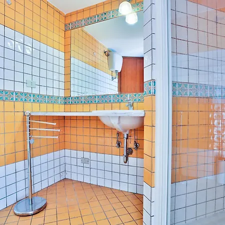 Apartamento Guesthost - Vittorio Veneto Salerno